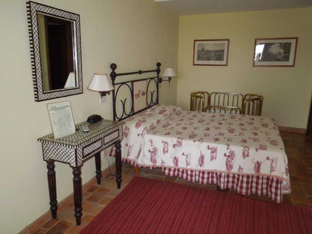 Agriturismo Lecanfore Guest House Castel di Leva Ruang foto